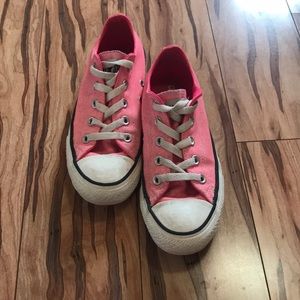 Neon pink low ankle converse